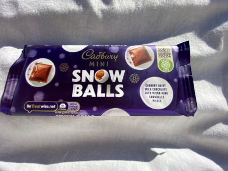 Cadbury Mini Snow Balls Chocolate 110 g